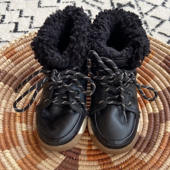 Zara Boys’ Winter Boots - Picture 2 of 6
